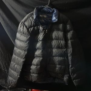 Men's Michael Kors XXL black and blue winter puffy coat